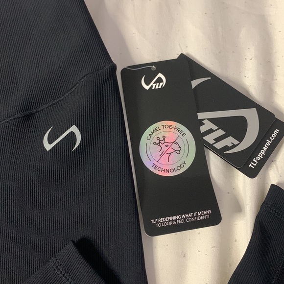 TLF NEW BLACK WORKOUT LEGGINGS - Picture 3 of 4